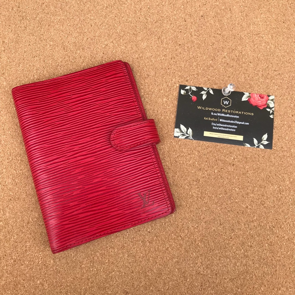 Louis Vuitton Red Epi agenda pm